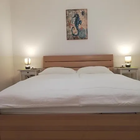 Apartman Tinjarosa Mundanije