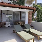 Apartament Tinjarosa Mundanije