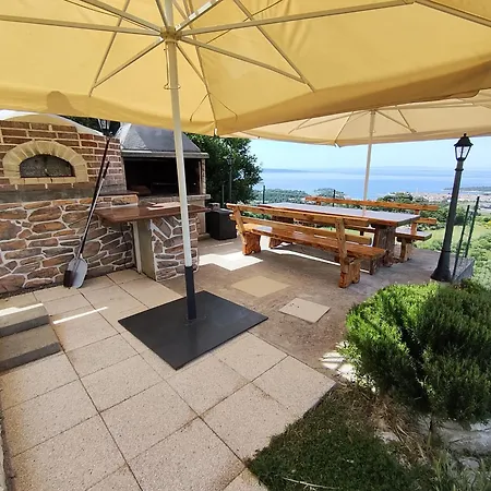 Apartman Tinjarosa Mundanije