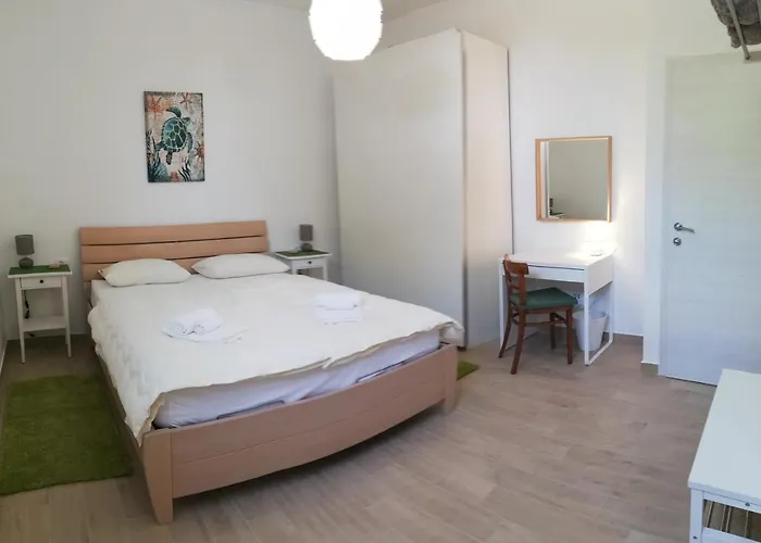 Apartment Tinjarosa *