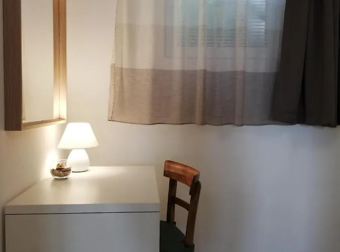 Tinjarosa Mundanije