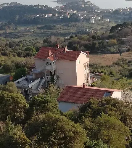 Tinjarosa Apartment